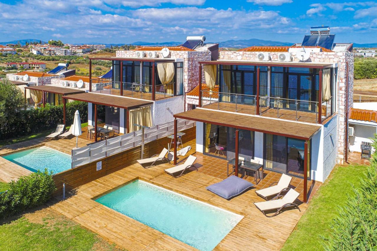 Kalma Villa Ena Nea Moudania Exterior photo